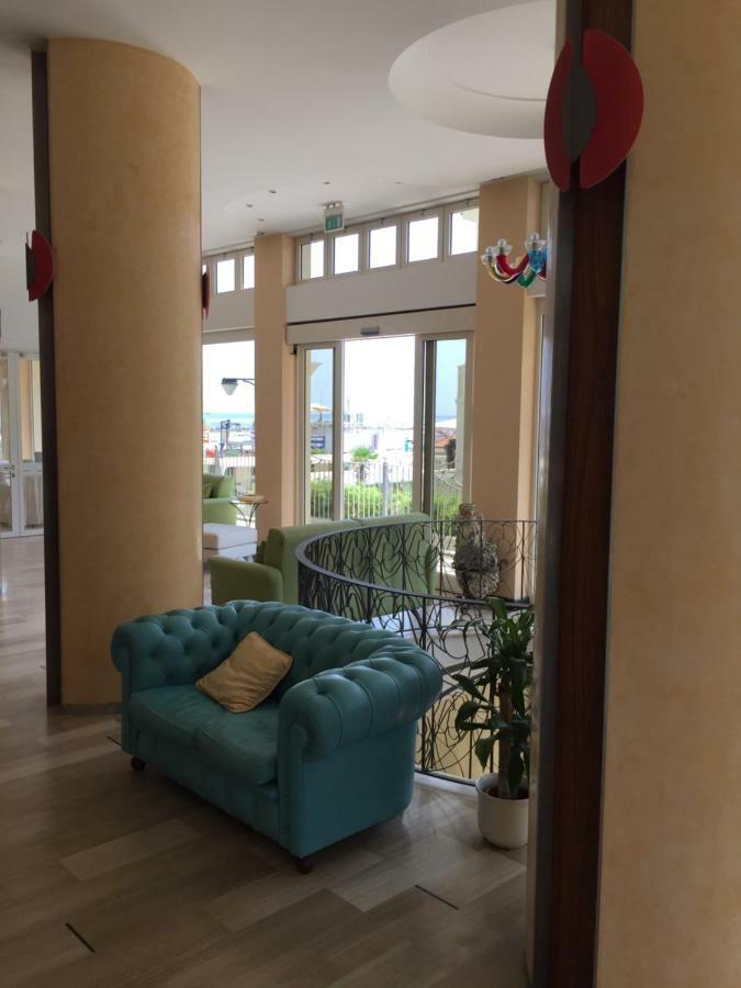 Hotel La Rosa Каттоліка Екстер'єр фото